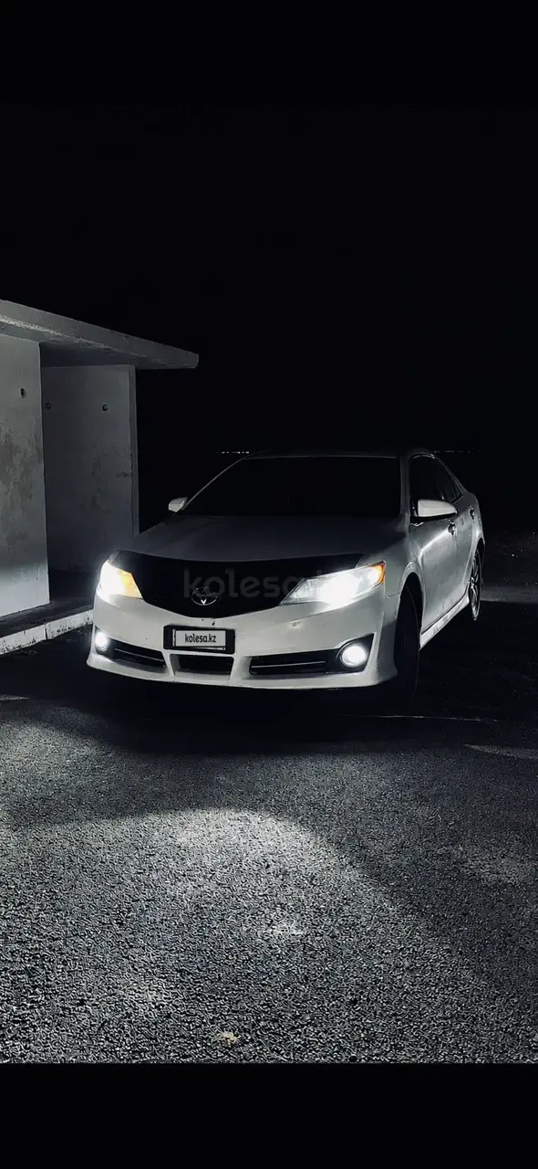 Toyota Camry, 2014