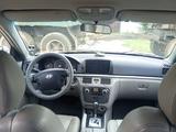 Hyundai Sonata 2005 года за 4 500 000 тг. в Уральск – фото 5
