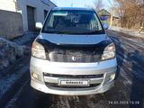 Toyota Voxy 2005 года за 2 600 000 тг. в Семей – фото 4