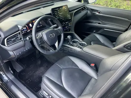 Toyota Camry 2023 года за 14 900 000 тг. в Усть-Каменогорск – фото 15