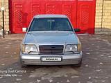 Mercedes-Benz E 200 1994 года за 2 500 000 тг. в Шардара – фото 5