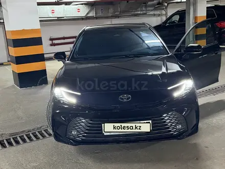 Toyota Camry 2024 года за 20 300 000 тг. в Астана – фото 2