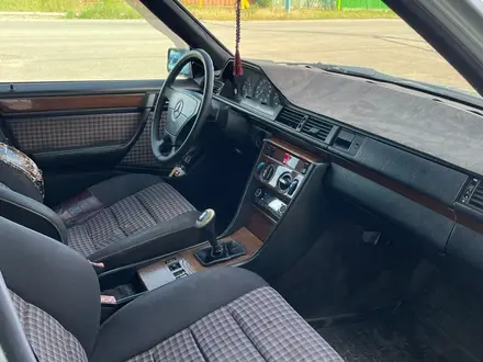 Mercedes-Benz E 230 1990 года за 1 650 000 тг. в Тараз – фото 14