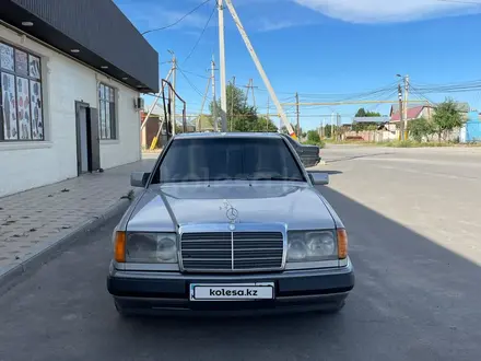 Mercedes-Benz E 230 1990 года за 1 650 000 тг. в Тараз – фото 2
