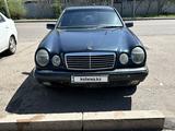 Mercedes-Benz E 230 1996 года за 2 400 000 тг. в Алматы