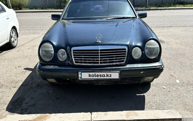 Mercedes-Benz E 230 1996 года за 2 400 000 тг. в Алматы