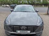 Hyundai Sonata 2022 года за 12 500 000 тг. в Астана – фото 2