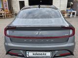 Hyundai Sonata 2022 года за 12 500 000 тг. в Астана – фото 4
