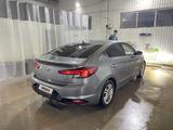 Hyundai Elantra 2018 года за 4 600 000 тг. в Атырау – фото 3
