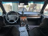 Mercedes-Benz E 220 1993 года за 2 000 000 тг. в Тараз – фото 5