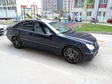 Mercedes-Benz C 230 2006 года за 5 000 000 тг. в Алматы – фото 13