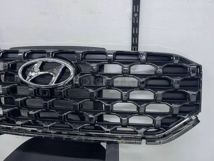 Решетка радиатора Hyundai Santa Fe 2021-2024 (NEW ORIGINAL) за 10 000 тг. в Алматы – фото 4