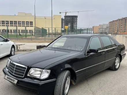 Mercedes-Benz S 320 1996 года за 3 500 000 тг. в Актау – фото 2