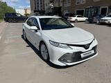 Toyota Camry 2019 годаүшін14 500 000 тг. в Астана – фото 2