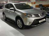 Toyota RAV4 2014 года за 11 800 000 тг. в Тараз – фото 2