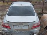 Toyota Camry 2007 года за 3 000 000 тг. в Уральск – фото 2