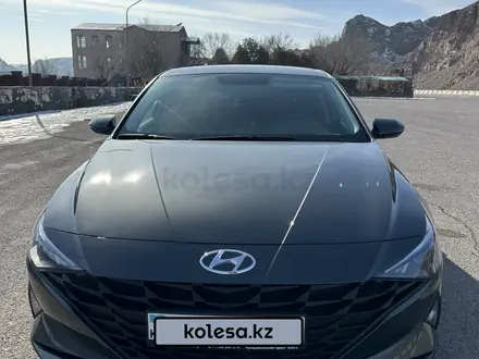 Hyundai Elantra 2021 года за 9 500 000 тг. в Алматы