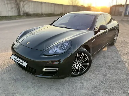 Porsche Panamera 2011 года за 22 000 000 тг. в Алматы – фото 28