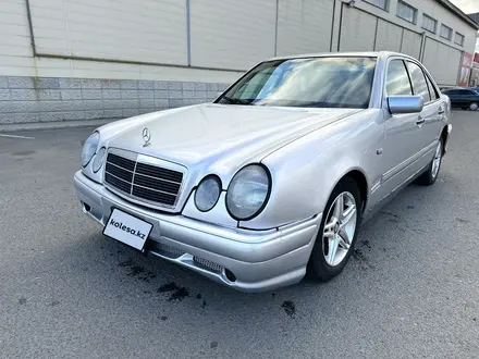 Mercedes-Benz E 230 1997 года за 2 400 000 тг. в Павлодар – фото 6