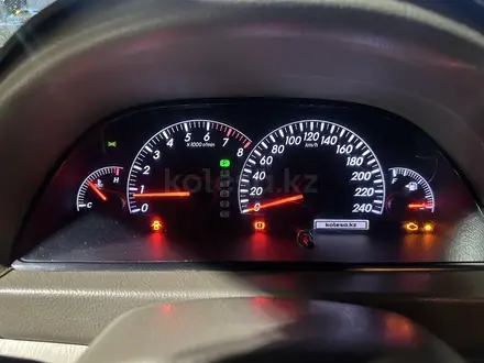 Toyota Camry 2005 года за 4 000 000 тг. в Актобе – фото 13