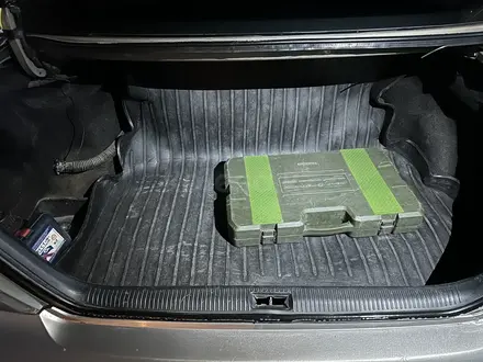 Toyota Camry 2005 года за 4 000 000 тг. в Актобе – фото 16