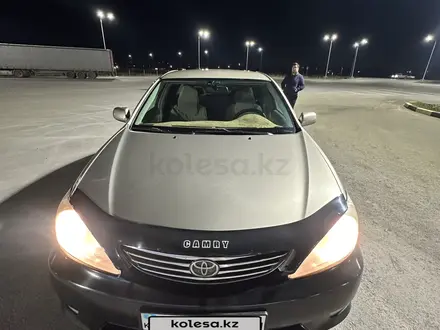 Toyota Camry 2005 года за 4 000 000 тг. в Актобе – фото 5