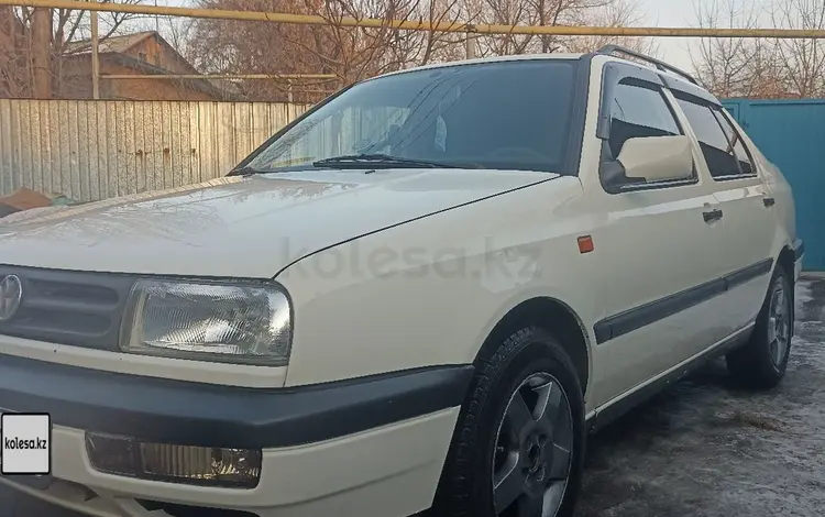 Volkswagen Vento 1993 годаfor2 100 000 тг. в Алматы