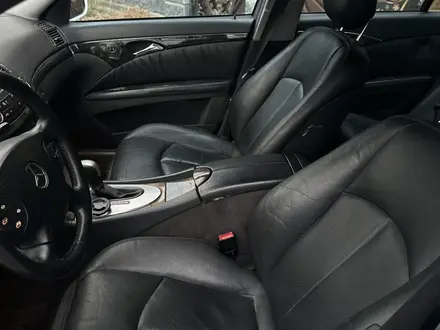 Mercedes-Benz E 500 2004 года за 7 500 000 тг. в Алматы – фото 15