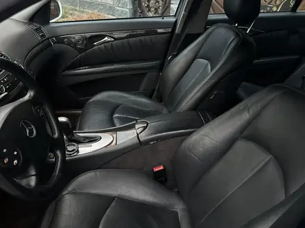 Mercedes-Benz E 500 2004 года за 7 500 000 тг. в Алматы – фото 16