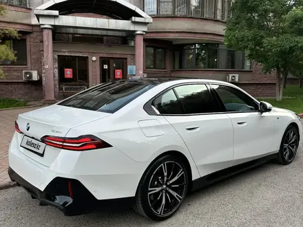 BMW 530 2024 года за 37 500 000 тг. в Алматы – фото 4