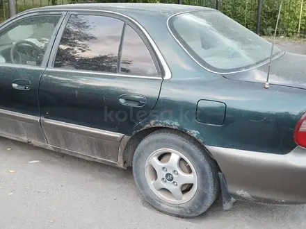 Hyundai Sonata 1998 года за 600 000 тг. в Караганда – фото 3