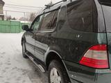 Mercedes-Benz ML 320 2001 годаfor4 800 000 тг. в Алматы – фото 4