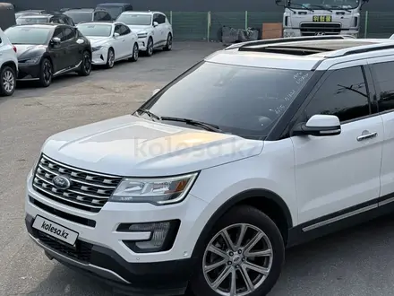 Ford Explorer 2017 года за 11 800 000 тг. в Алматы – фото 3