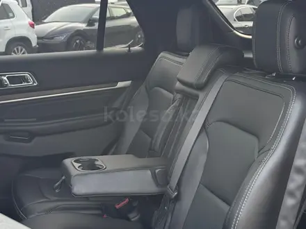 Ford Explorer 2017 года за 11 800 000 тг. в Алматы – фото 20