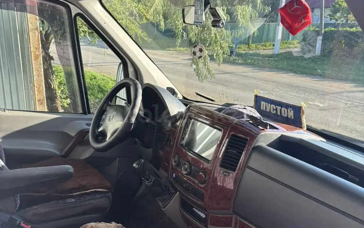 Mercedes-Benz Sprinter 2010 года за 16 000 000 тг. в Астана