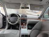 Mercedes-Benz E 200 2004 года за 5 000 000 тг. в Караганда – фото 4