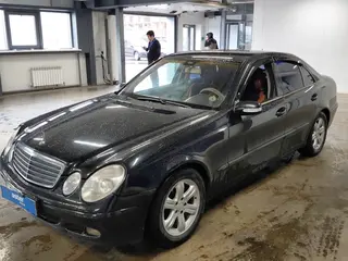 Mercedes-Benz E 240