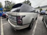 Land Rover Range Rover 2015 года за 35 000 000 тг. в Алматы – фото 2