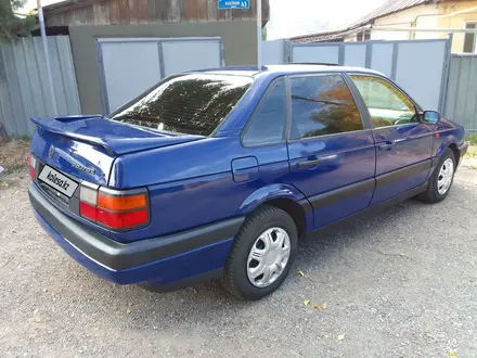 Volkswagen Passat 1992 года за 1 500 000 тг. в Есик – фото 4