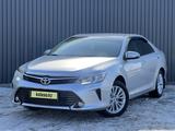 Toyota Camry 2015 года за 11 350 000 тг. в Актобе