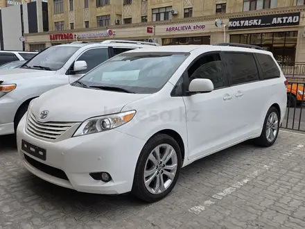 Toyota Sienna 2011 года за 12 700 000 тг. в Актау – фото 2