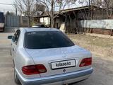 Mercedes-Benz E 200 1996 года за 1 900 000 тг. в Шымкент – фото 4