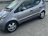 Mercedes-Benz A 160 2000 года за 2 100 000 тг. в Семей – фото 2