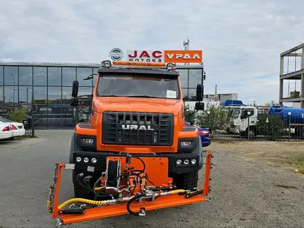 Урал  Всесезонная комбинированная дорожная машина (КДМ) УРАЛ NEXT 2022 года за 48 000 000 тг. в Атырау – фото 8