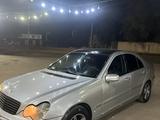 Mercedes-Benz C 200 2001 годаүшін2 600 000 тг. в Шу – фото 2