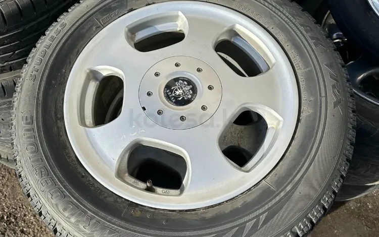 Диски с резиной Toyota 195/65 R15 5/114.3 из Японии за 160 000 тг. в Караганда