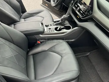 Toyota Highlander 2024 года за 33 000 000 тг. в Алматы – фото 12