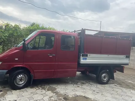 Mercedes-Benz Sprinter 2005 года за 10 000 000 тг. в Алматы – фото 12