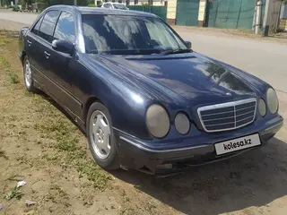 Mercedes-Benz E-Class, 2000