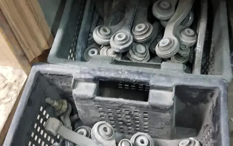 Задние рычаги на мерседесүшін1 111 тг. в Алматы